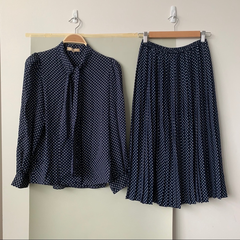 Michael Kors Two Piece Set - Picture 2 of 11